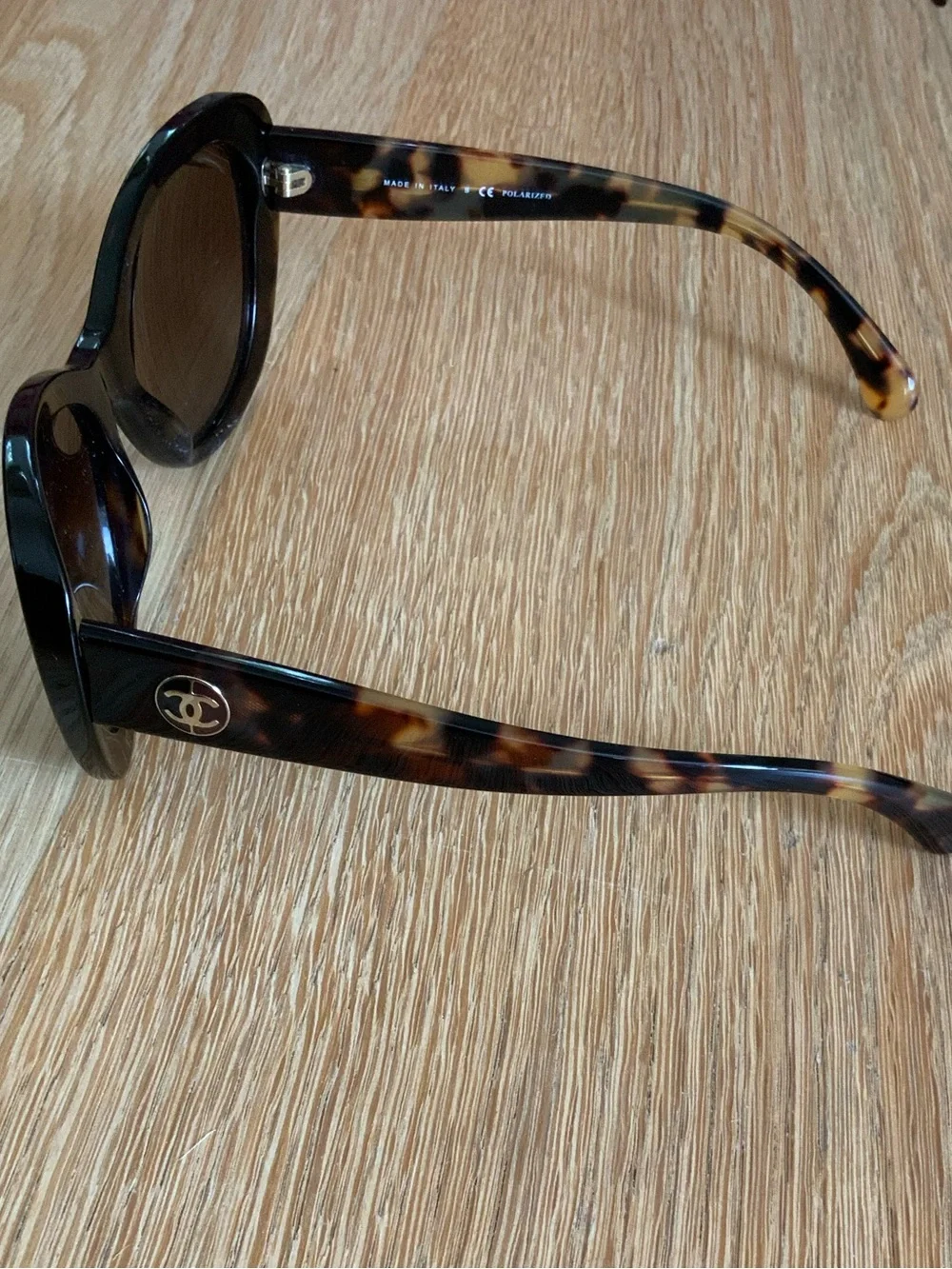CHANEL brown tortoise